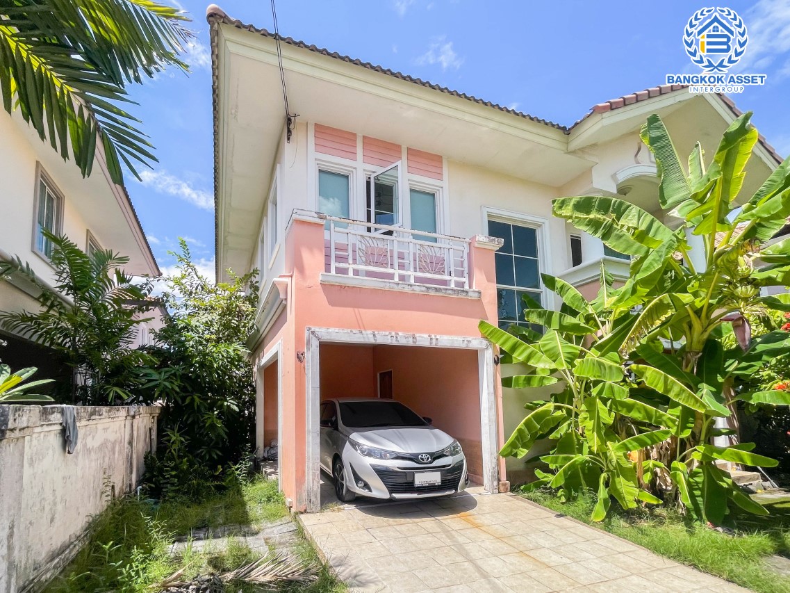 บ้านเดี่ยวมือสอง นนทบุรี ม.ภัสสร14 บางใหญ่ เนื้อที่กว้างขวางมากถึง 52.90 ตร.ว. ฟังก์ชัน 3 ห้องนอน 2 ห้องน้ำ 1 ที่จอดรถ บ้านสภาพสวย พร้อมเข้าอยู่ โครงการอยู่ติดถนนใหญ่ เข้า-ออกสะดวก ใกล้เซ็นทรัลเวสต์เกต เดินทางเพียง 10 นาทีถึงจุดขึ้นทางด่วน "ศรีรัช" จองเลย!...